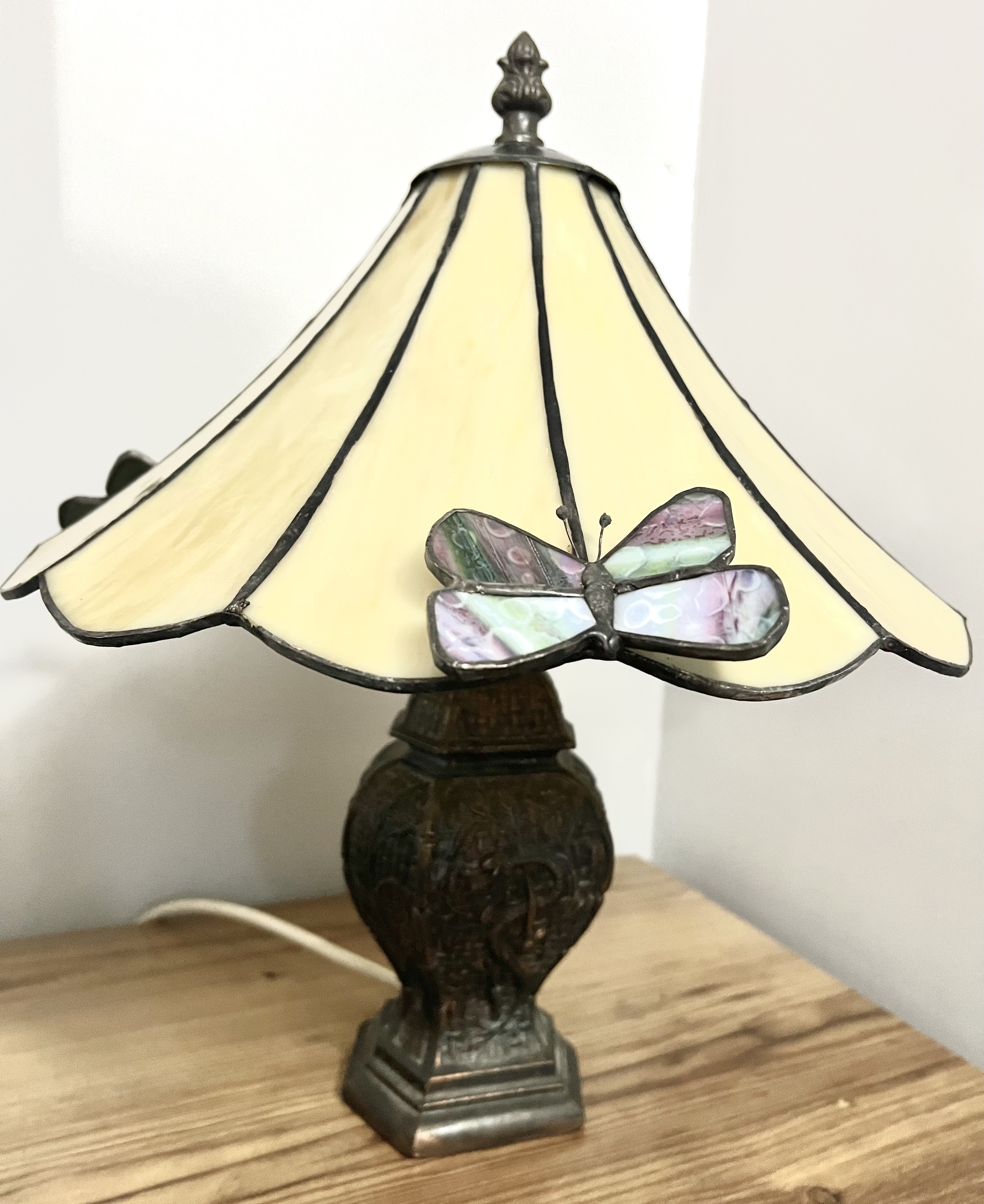Stained glass Tiffany lamp